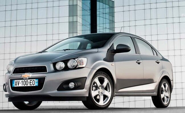 Chevrolet Aveo 4p 2