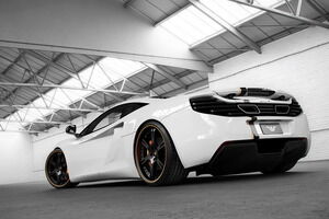 McLaren_MP4_12C_04 Impresionante la vista desde cualquiera de sus ángulos...