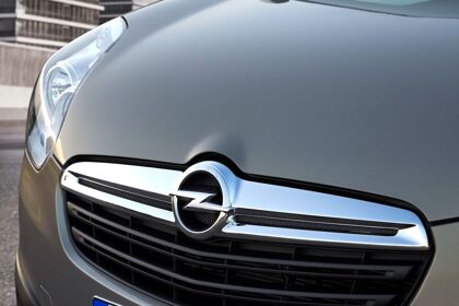 Las oficinas de Opel han sido registradas y ahora se revisarán 100.000 coches diésel