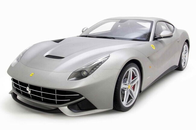 También estará disponible en breve el Ferrari F12 Berlinetta (a escala 1:4), a un precio estimado de 9.360 €