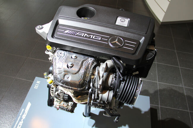 Mercedes_Clase_A_45_AMG_16