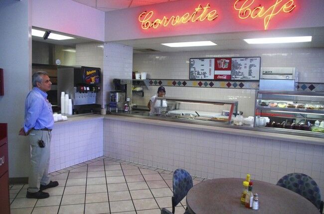 Friendly Chevrolet Corvette Cafe 650x430