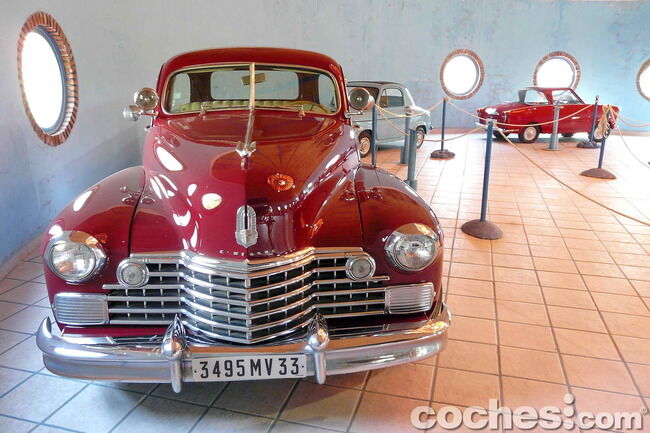 Museo_Moto_Coches_Clasicos_Hervas_10 Actualmente se exponen entre 250 y 300 vehículos, perfectamente restaurados