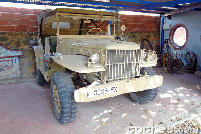Museo_Moto_Coches_Clasicos_Hervas_26 Al mismo tiempo hay entre 50 y 60 unidades pendientes de restauración