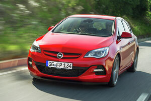 Opel Astra BiTurbo 2 300x200