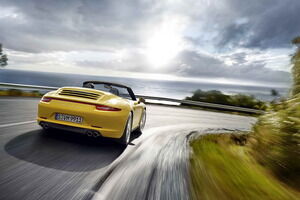 Porsche_911_Carrera_4_36 La tracción total aporta indudables ventajas cuando las condiciones del firme no son las idóneas