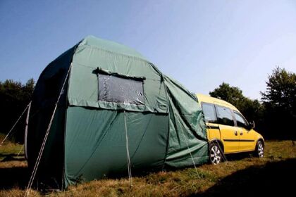 Yatoo: tienda, cocina y cama en el coche