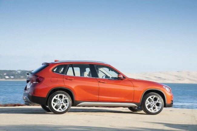 BMW X1 2012 650x433