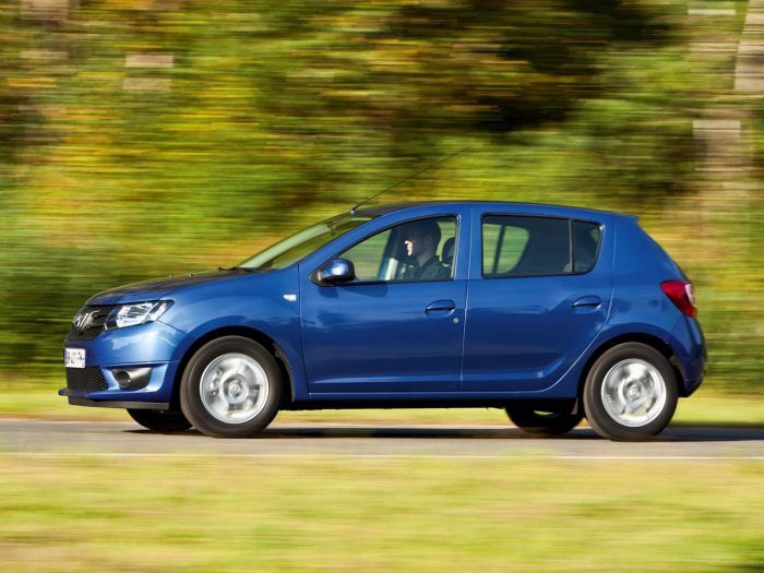 Dacia Sandero 2013 11 700x525