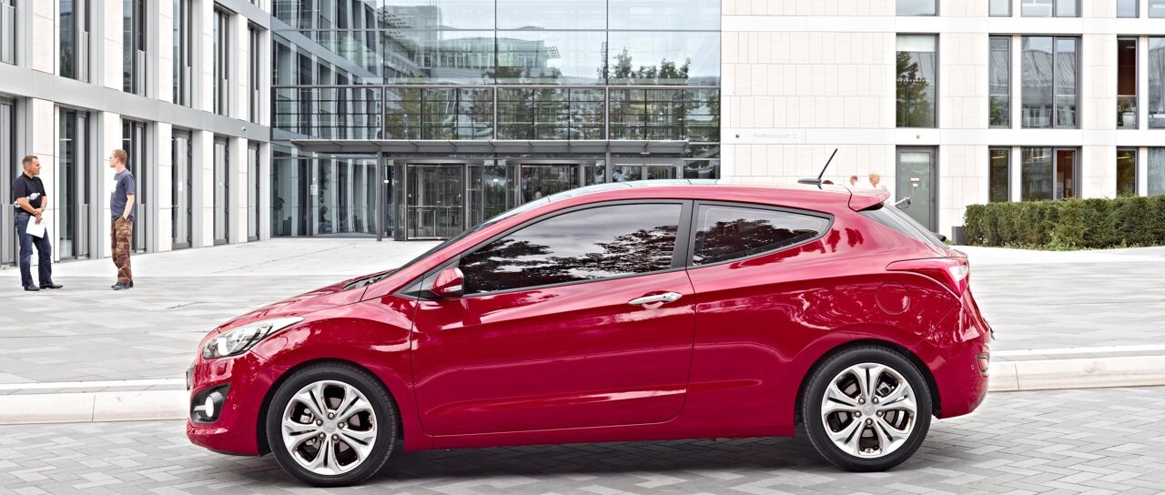 Todas las noticias de coches en un solo portal: Pruebas, fotos, vídeos, informes...