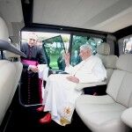 Renault Kangoo ZE Papamovil 2 150x150