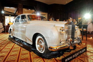 Rolls_Royce_Silver_Cloud_Swarovski_04 Fantástica estampa de este Rolls-Royce que se subastará con fines benéficos
