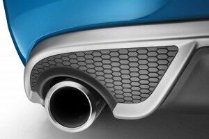 Volvo_V40_R_Design_09 Difusor trasero y escapes también son específicos