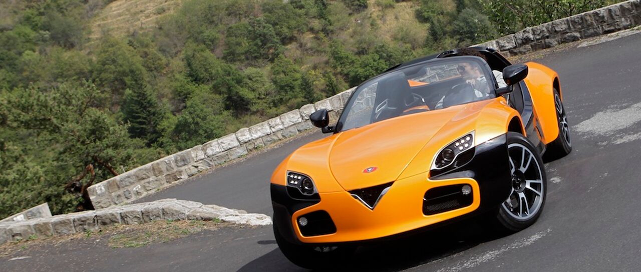 Todas las noticias de coches en un solo portal: Pruebas, fotos, vídeos, informes...