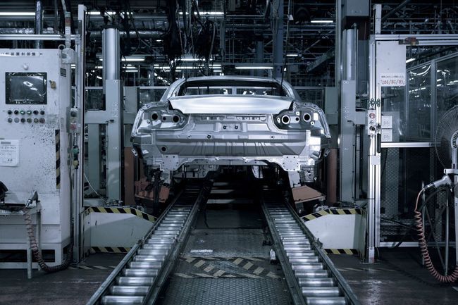 Nissan GT R 2013 03 650x433