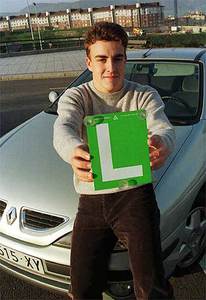 Fernando Alonso Saca Carnet 206x300