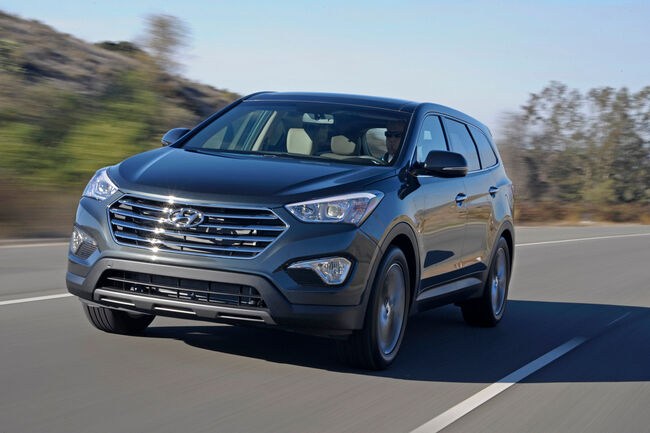 2013 Hyundai Santa Fe 7 650x433