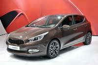 Kia_Cee'd_5_puertas_02 Kia Ceed 5 Puertas 02