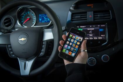 Siri de Apple llega a los Chevrolet Spark y Aveo