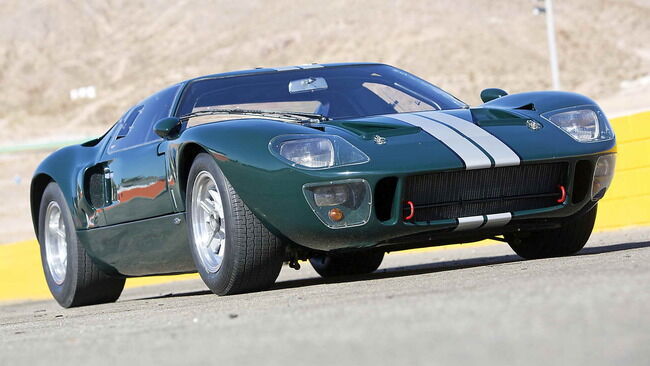 Ford GT40 1965 01 650x366