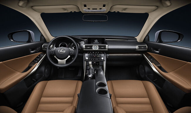 Lexus IS 2013 14 Interior 650x386