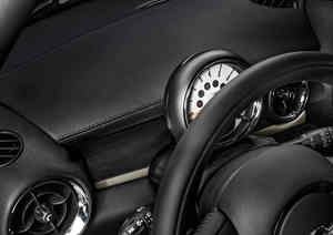 MINI Clubman Bond Street 14 300x212