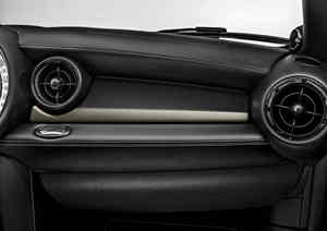MINI Clubman Bond Street 7 300x212