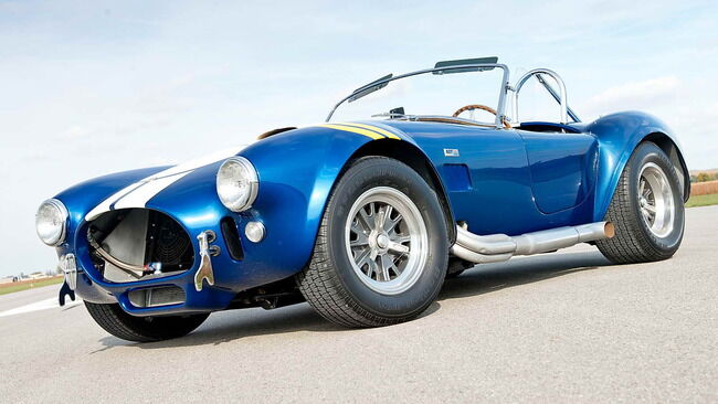 Shelby 427 SemiCompetition Cobra 1967 01 650x366
