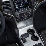 Jeep Grand Cherokee Overland Interior 2014 2 150x150