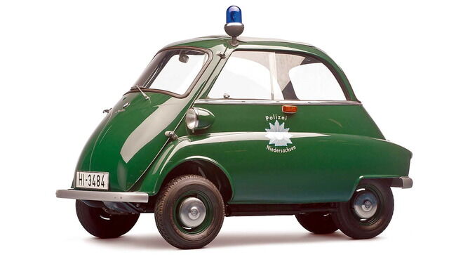 BMW Isetta 300 Police Car 1961 01 650x366