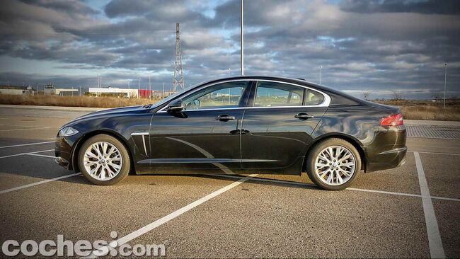 Jaguar_XF_3.0_Diesel_Premium_Luxury_06 Jaguar XF 3