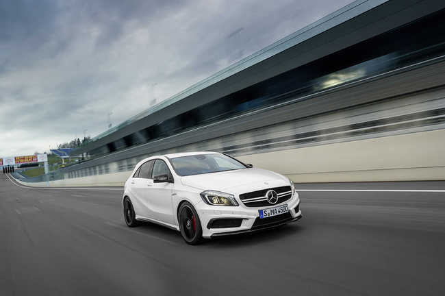 Mercedes A45 AMG 2013 19 650x432