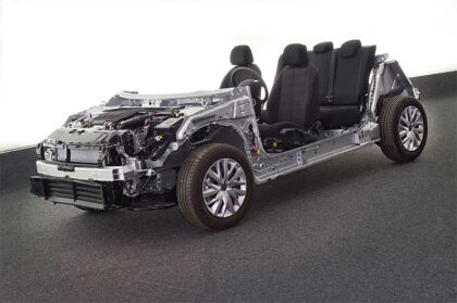 PSA mira al futuro: plataforma modular EMP2 y motores de aire comprimido