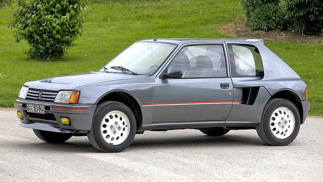 RéTromobile 2013 08 650x366