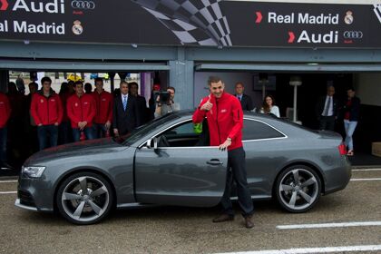 Benzema, pillado a 216 km/h&#8230; ¿seis meses de prisión?