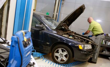 El mantenimiento de un coche de alta gama, un 9% más caro