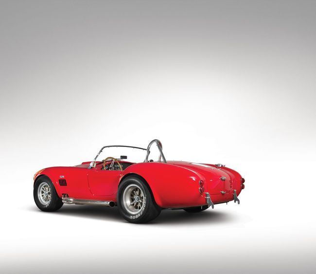1966 Shelby 427 Cobra Trasera 650x563