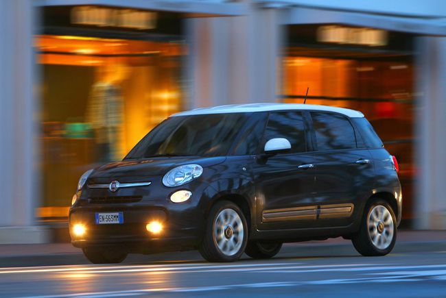 2013 Fiat 500L 105CV 2 650x435