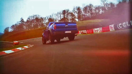 Fuera de lugar: Nürburgring en una pick up Ford F-150 SVT Raptor