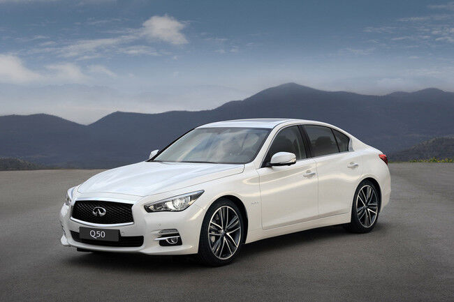 Infiniti Q50 exterior 2