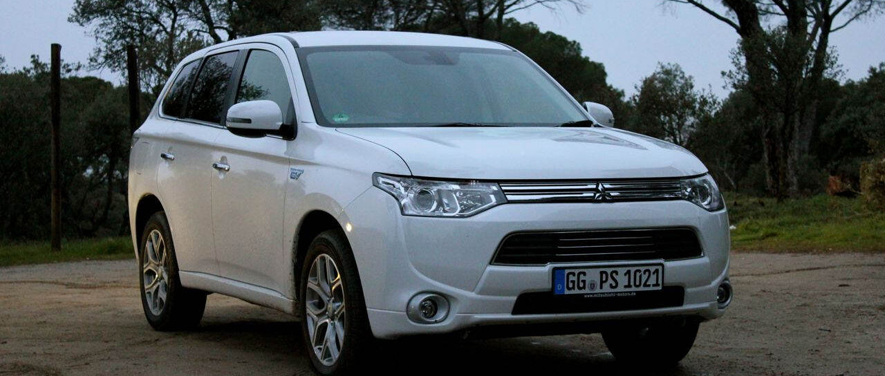 Todas las noticias de coches en un solo portal: Pruebas, fotos, vídeos, informes...