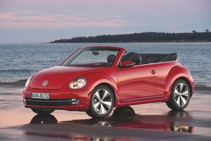 Imagen de volkswagen-beetle-cabrio-2013