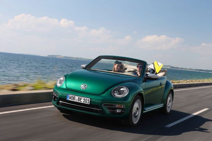 Volkswagen Beetle Cabrio 2017 5 700x466