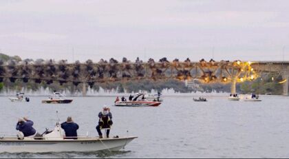 La mayor demolición de un puente de la historia