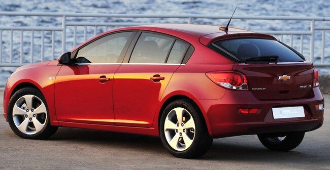 6 Chevrolet Cruze 6 Chevrolet Cruze 650x336