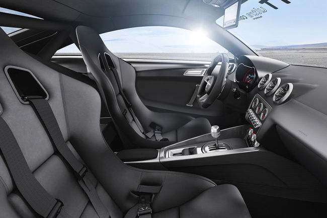 Audi TT Ultra Quattro Concept Interior 650x433