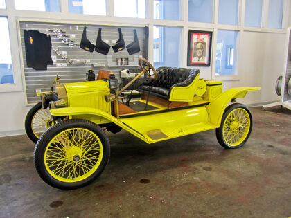 ¿Cambiarías este Ford T de 1914 por un Chevrolet Corvette nuevo?