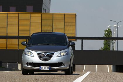 Lancia Ypsilon GLP, el urbano chic se pasa al autogás