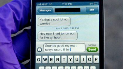 Este es el SMS que acabó con la vida de un joven