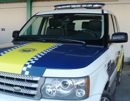 Denuncia que la policía usa su Range Rover como coche patrulla